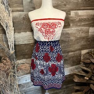Dina Be strapless fit and flare navy/white/red floral dress - M - 🙂3/$15